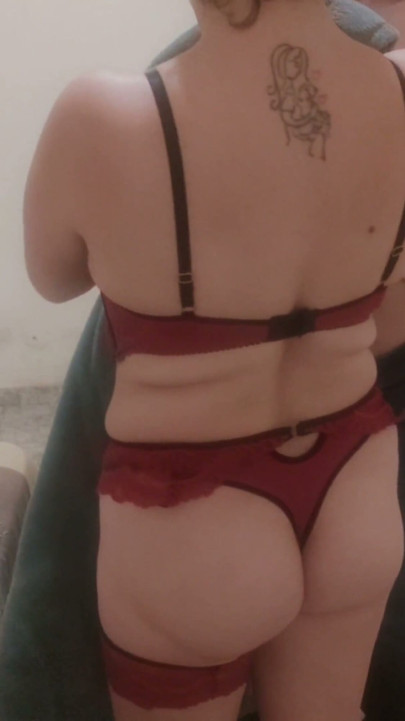 I gave an indecent gift to a maid. | Clip 2