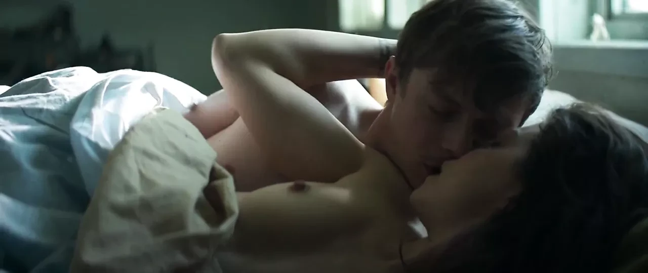 Tatiana Maslany - 'Two Lovers and a Bear'