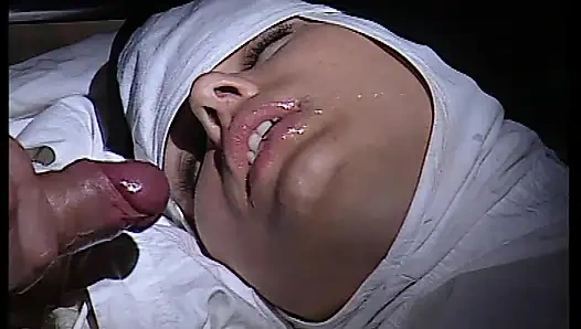 Biarawati nakal nyepong kontol dan dientot habis-habisan