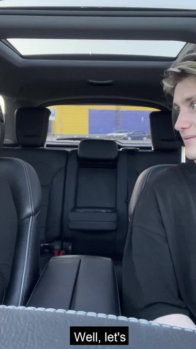 Paid for a taxi with a blowjob - in the car - outdoor | Clip 1