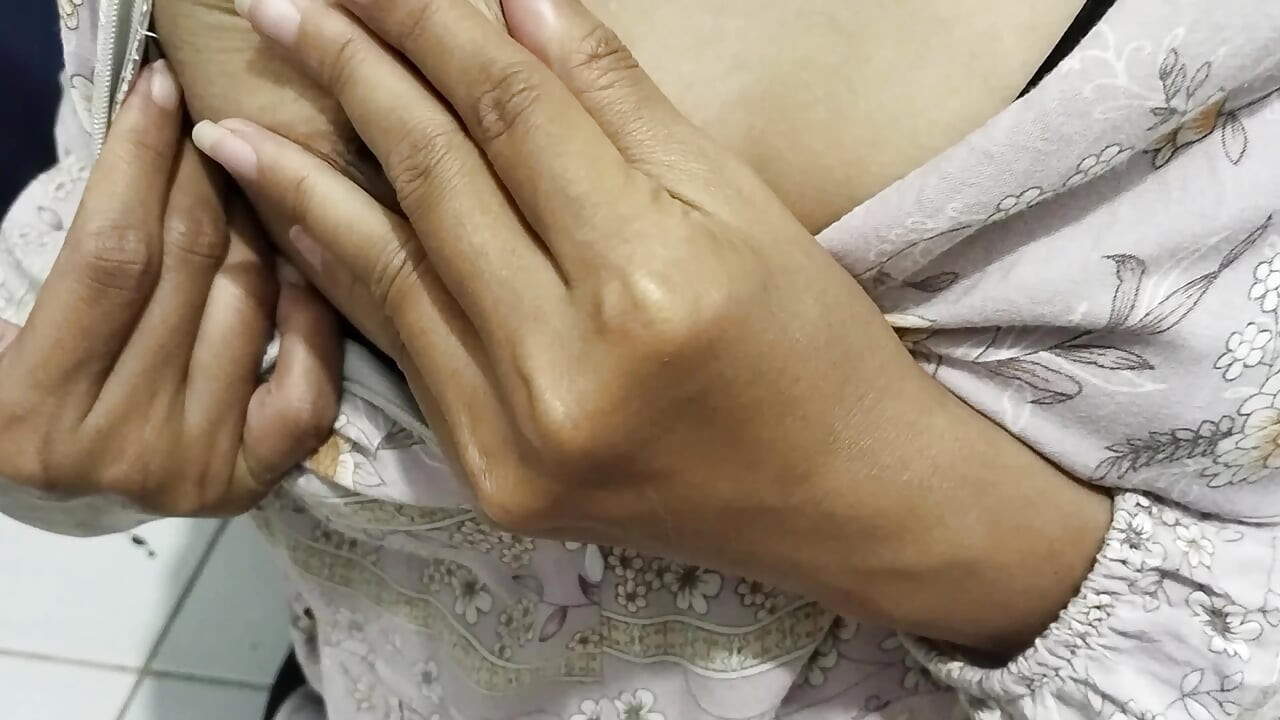 Azjatycka Filipina dziewczyna Wzajemna masturbuje się z chłopakiem