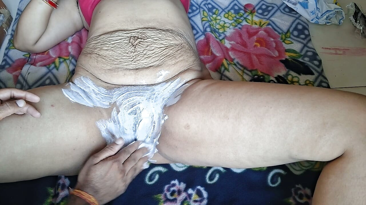 Today it was fun to clean the hair of sister-in-law's bur, after cleaning, I also.