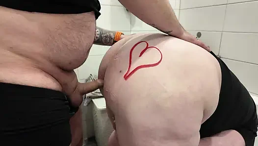 Мачеха с большой задницей хочет, чтобы ее трахнул ее пасынок! 4k