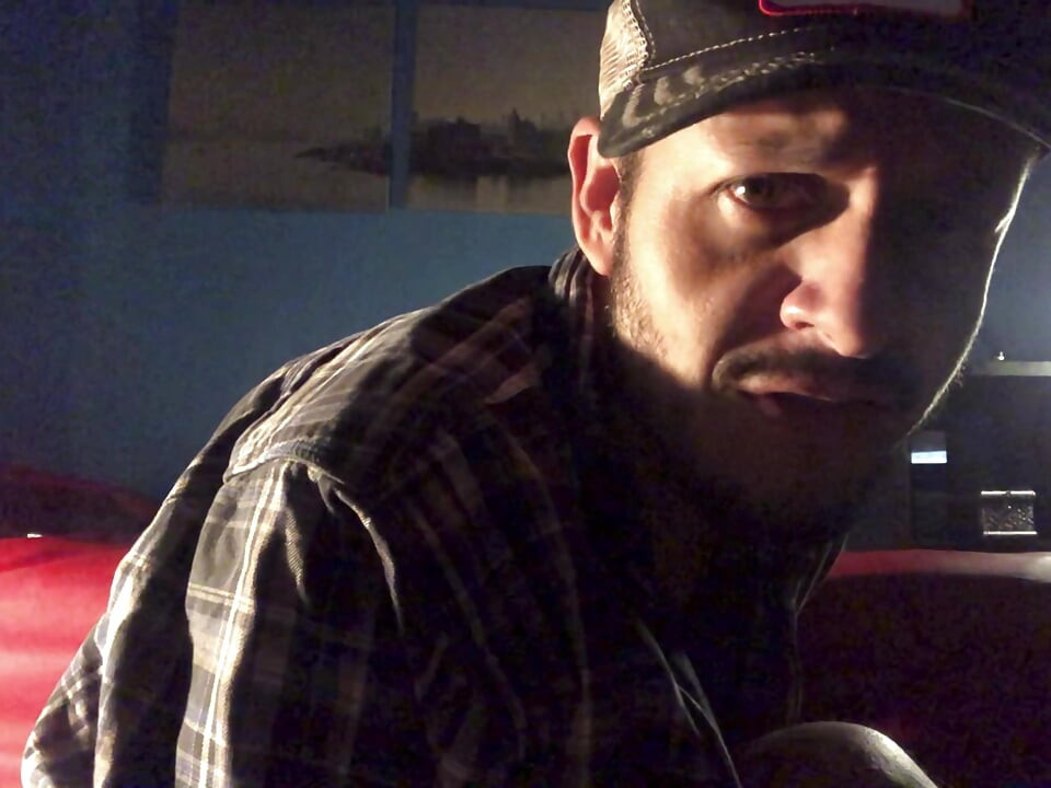 Hot latin blue collar a very verbal Mexican and his musky foreskin and loaded cum hole.