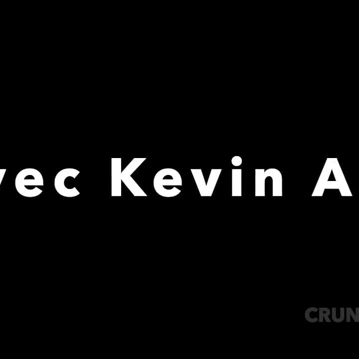 Twink Kevin的屁股被直男阿拉伯discoret无套干