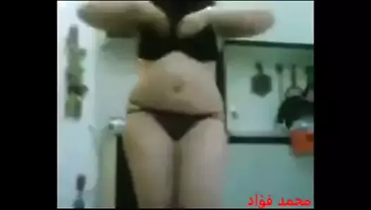 Cute Arabian Muslim Girl Show his Tits 4
