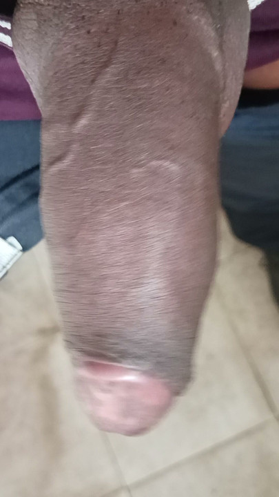 Soy un chico musulmán, ¿alguna quiere que la folle? Si es así, mándame un mensaje. Me encanta follar en taxis y baños, y si te gusta, avísame.