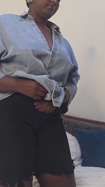After Getting in the Room She Started Removing Her Clothes Full Video 4K