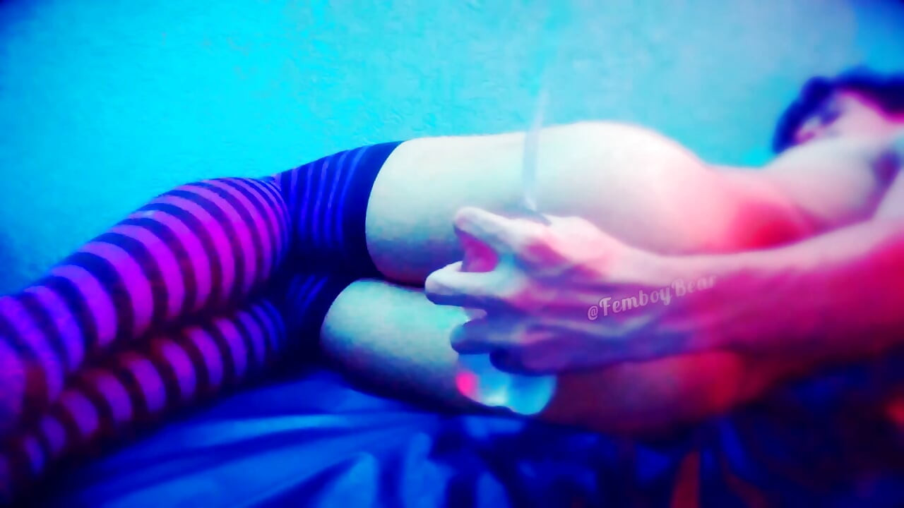 Backshots Reproducerea această curvă Femboy