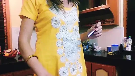 Istri yang lagi sange ini pengen dipuasin sama besar