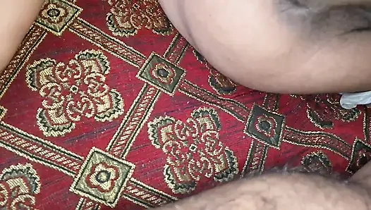 Мачеха приглашает пасынок поиграть в игру на листе бумаги