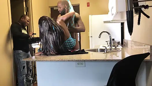 Makan malam bts in fire up