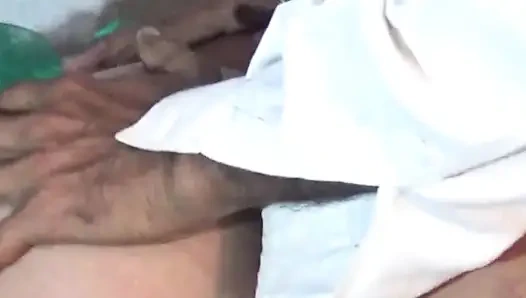 Baldızımın ateşli motorunu kontrol ettim ve serinlettim.