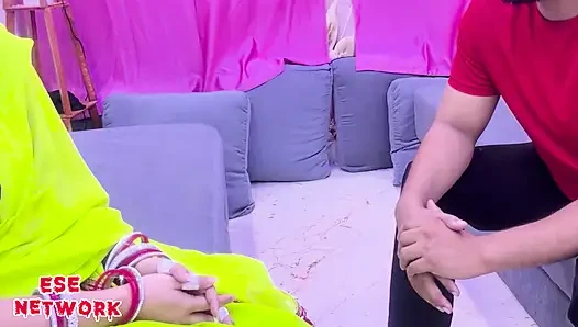 Best Friend ki Biwi ko Diya Sukhi Rehne ka Sukh...