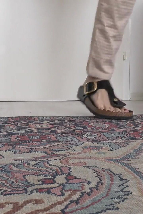 Black Flip-flop Toe Separator Sandals and Leather Foot Pads