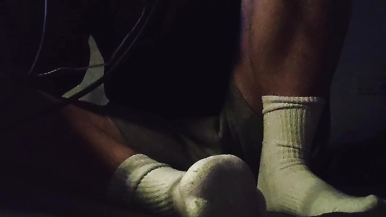 [ASMR] During class, my tablemate asked me to give him a handjob...