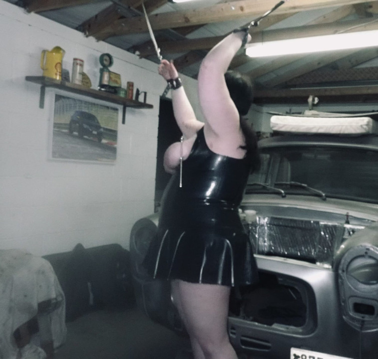 Bbw in latex bound and gagged
