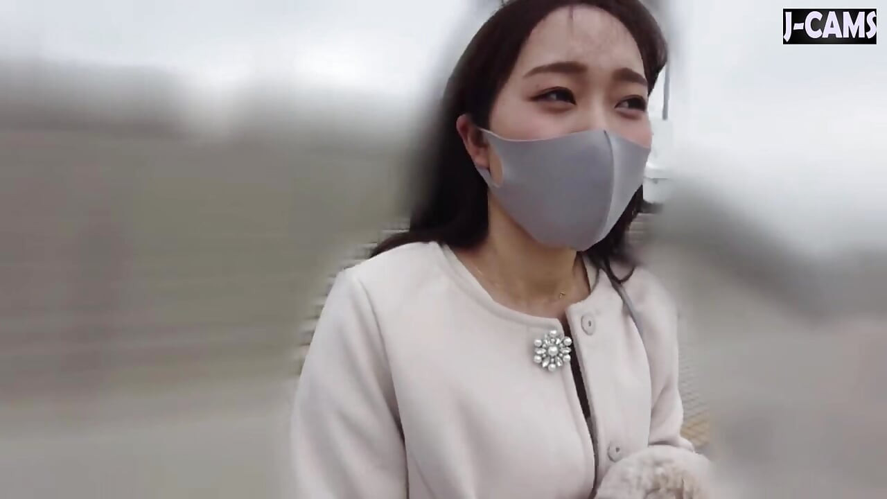 Affectionate Busty Tour Guide Teases with Sweet Exposure and a Willing Smile Part 2