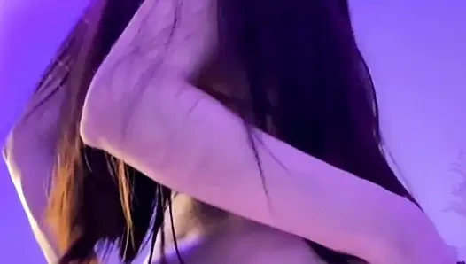 Interupsi aliran. Kamu bisa nonton aku gratis setiap malam di STRIPCHAT ZARAFOXY