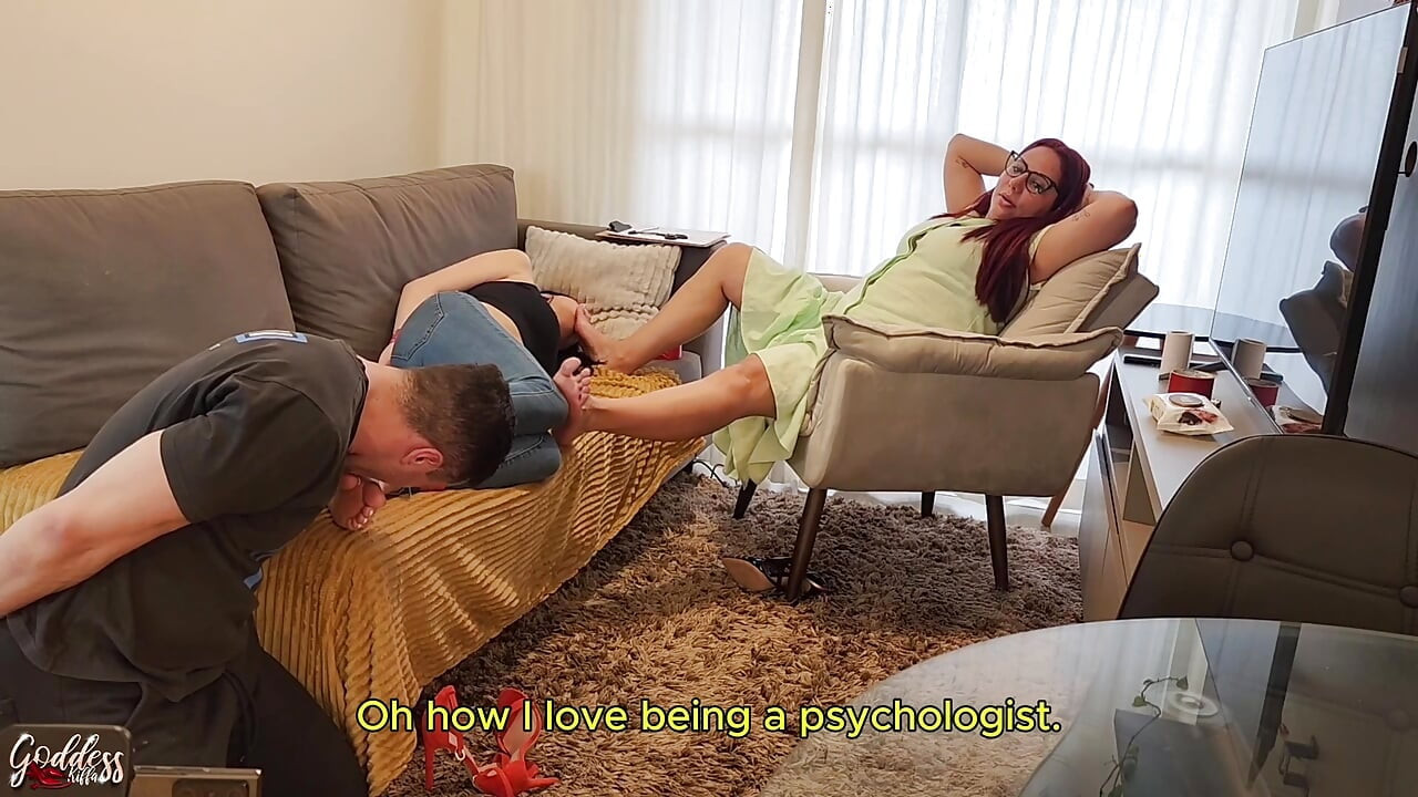 Psychologist Kiffa Ties Couple and Makes Vitoria Vonteese Worship Her Feet in Front of Her Husband Licking Her Feet