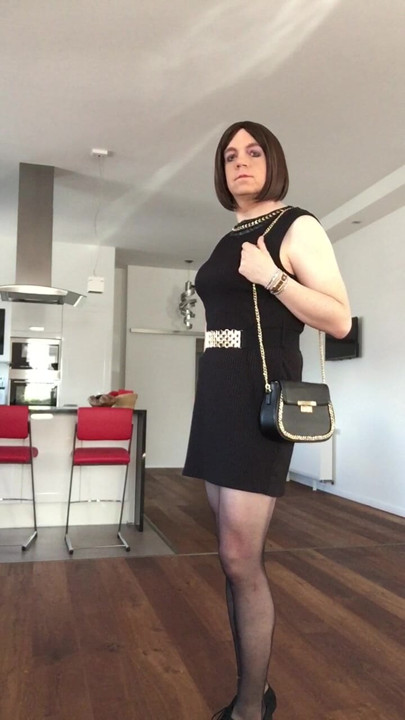 Nicki-Crossdress - beautifull Mini-Dress and sexy Pantyhose (c)2016