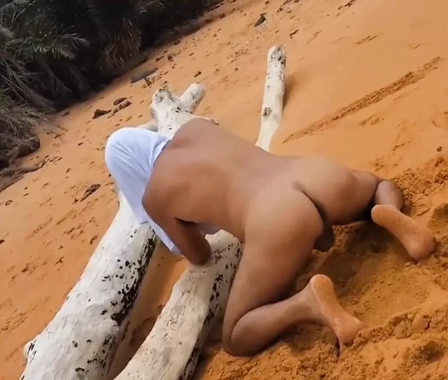 Ladysilva on the beach naked what a hot ass