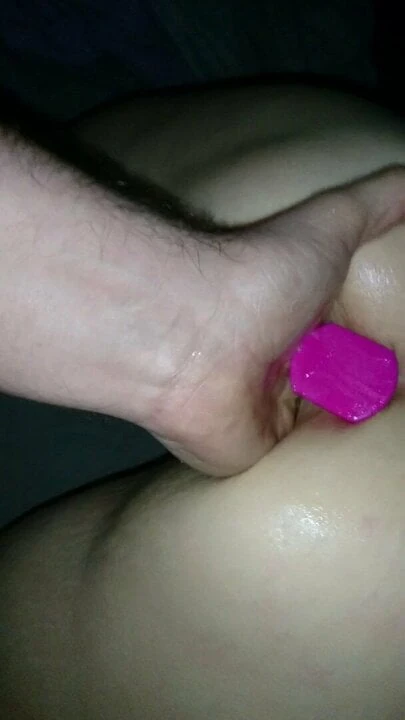 Wife didn't know, gaping pussy exposed.