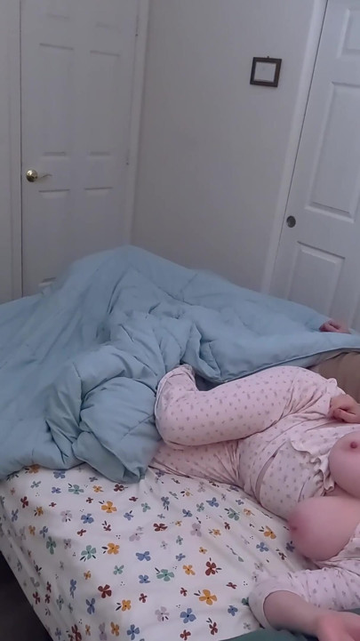 Bare bottom stepsister shares a bed with stepbrother | Clip 1