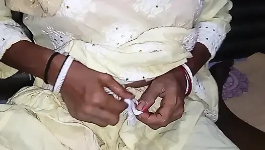 Friend ka aunty ko doggy style Mein chudai Ki aapane room per bulakar en...