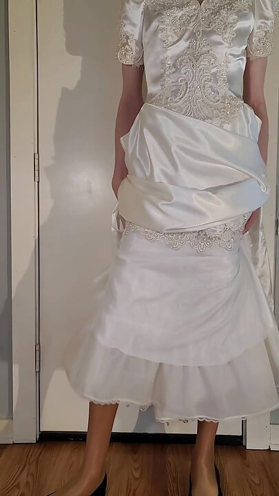 Robe de mariée vintage liquide en satin