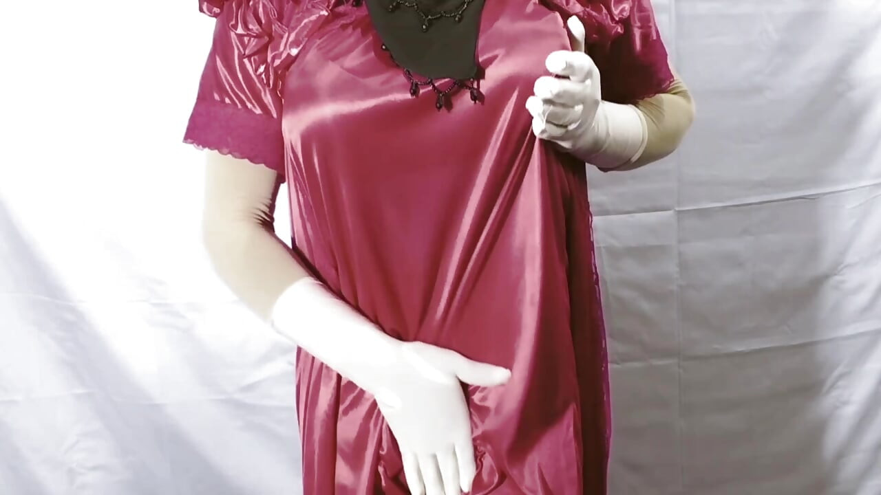 Indian hijabi Muslim Nadiya Bhabhi