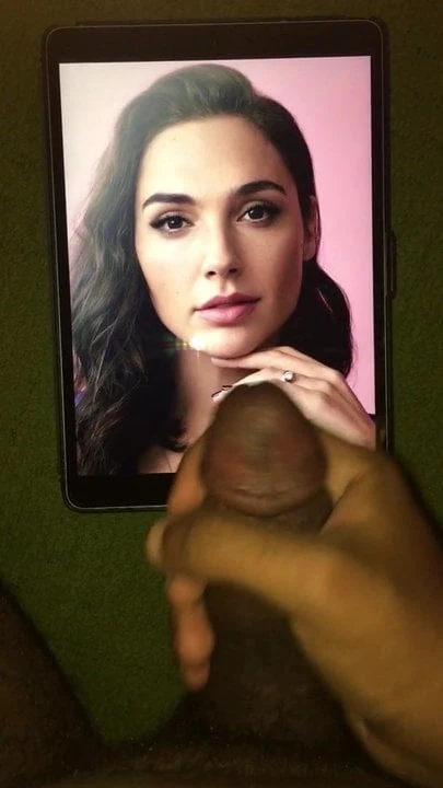 Meid Gadot sperma eerbetoon