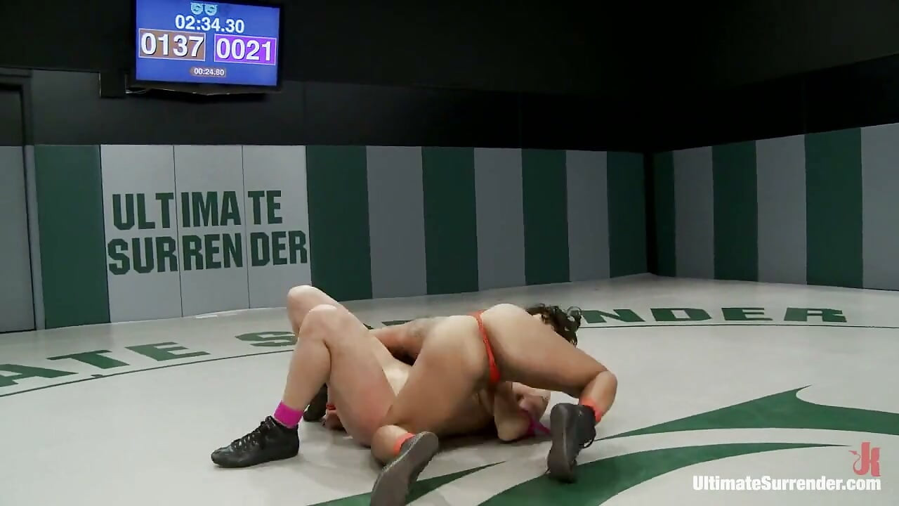 Ferocious Head Scissors, Body Locks & Back Breakers & Ass Fucking. the Roughest Match of the Year!