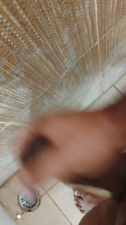 Bathroom sex , cumshot