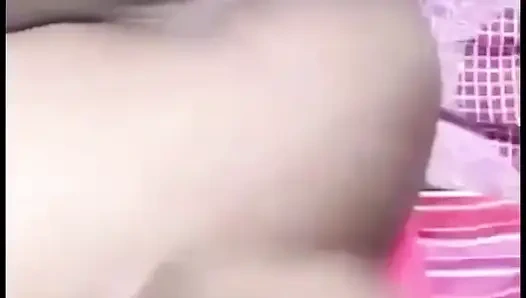 Горячая индийская бенгальская деревенская жена и 19-летняя Devor занимаются анальным сексом дома