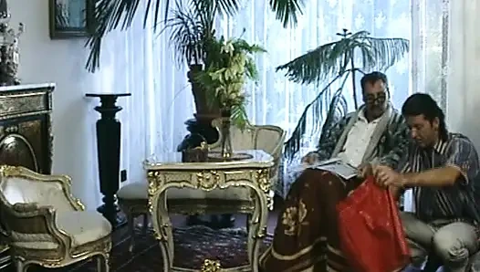 Boneka cantik jerman dientot di seks threesome hot