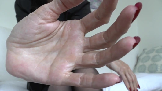 Beautiful Red Fingernails in Summer - Part 3, Lady Victoria Valente