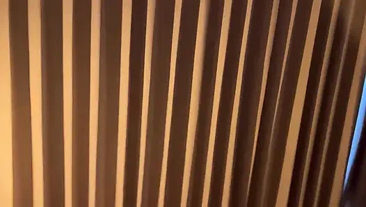 Seks lesbian dua gadis di sofa !!