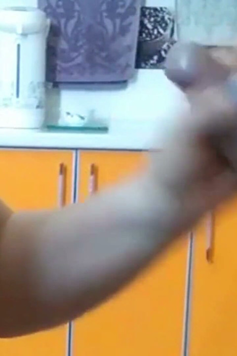 Digitación y chupando polla antes de corrida