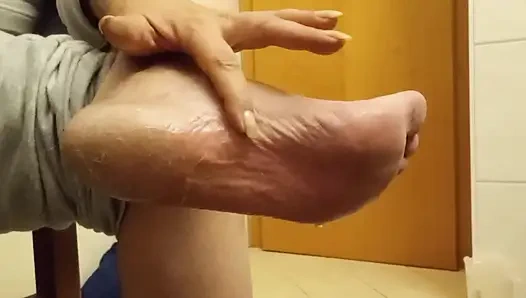 Kaygan tabanlar yakın çekim - tamamen seksi ve saf!