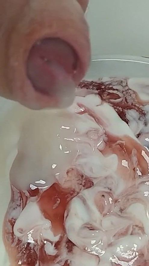 Creamy dish is ready | Clip 1