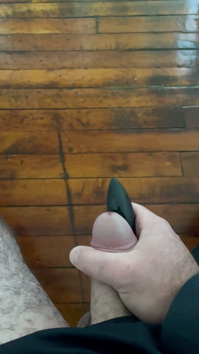 Vibrating cum shot