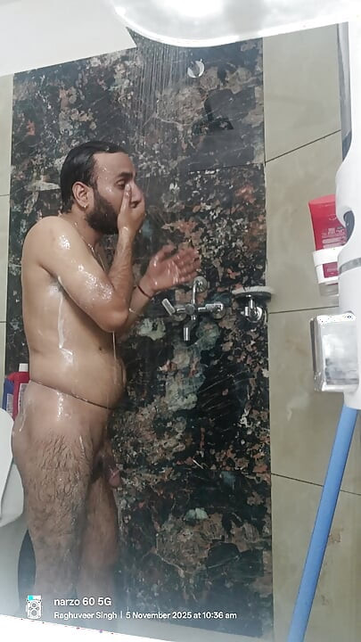 الشرطة وال العم جاند مارتي هوي