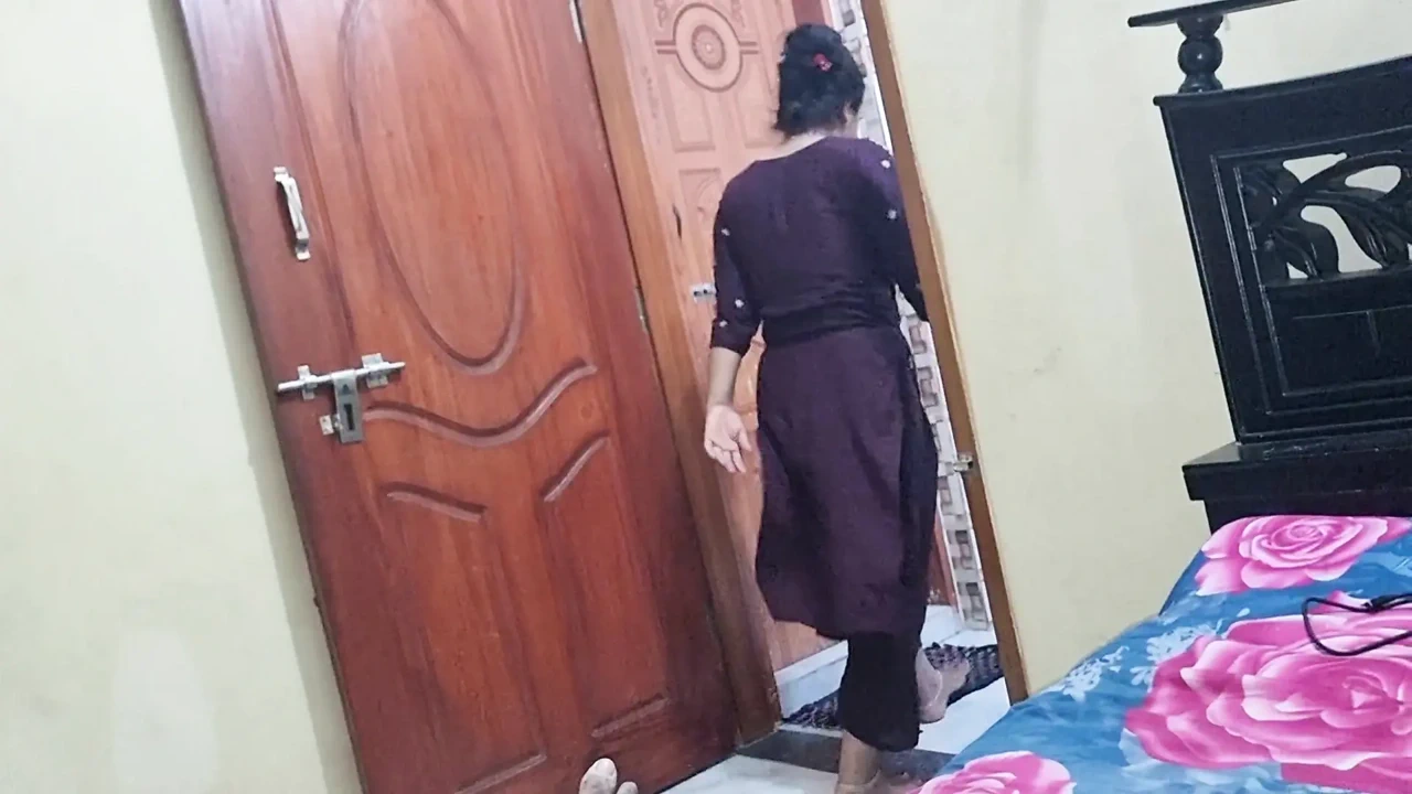 New bangla voice video. very hot sex video in home