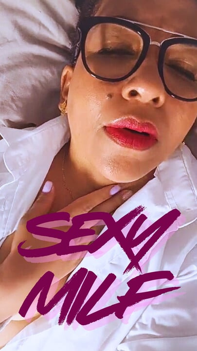 I seduce you and guide you until I reach my tits... And maybe lower down