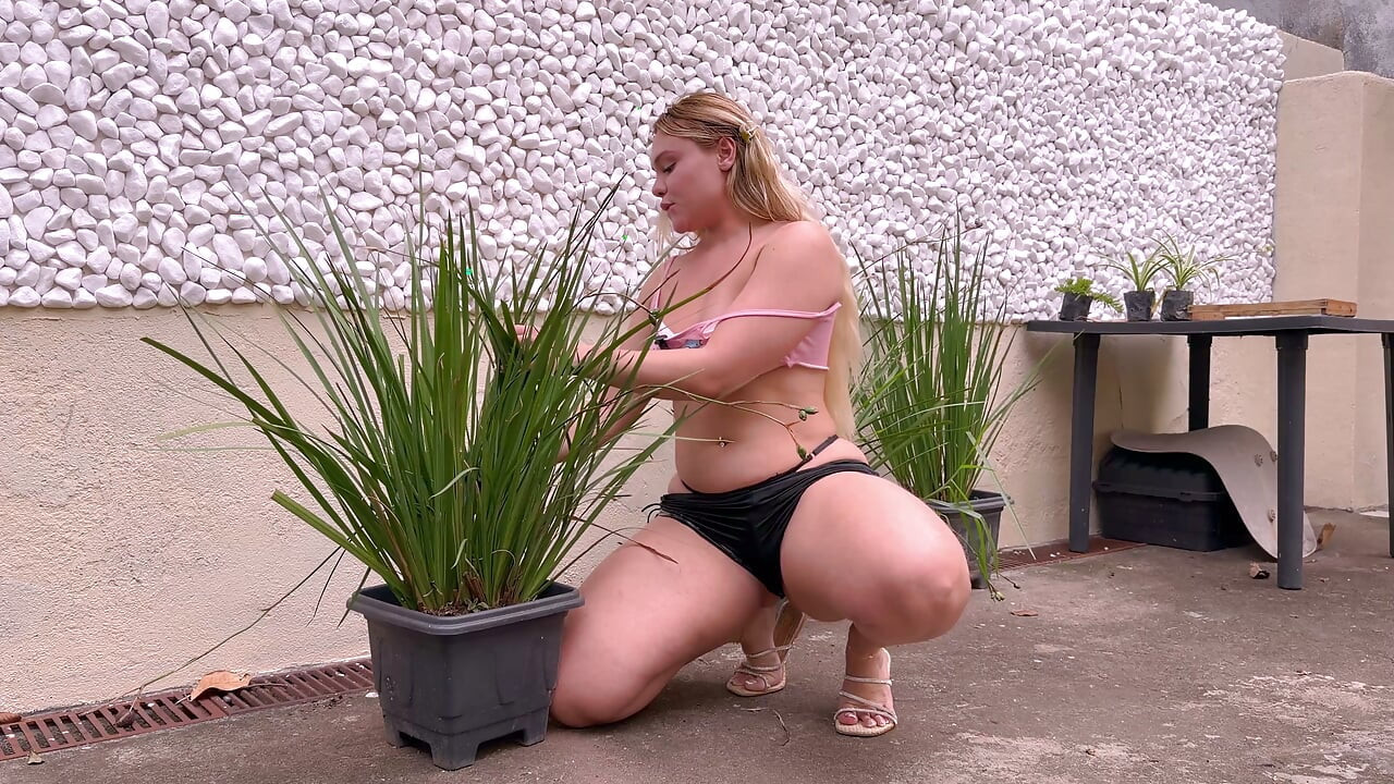 SHOWING MY PLANTS