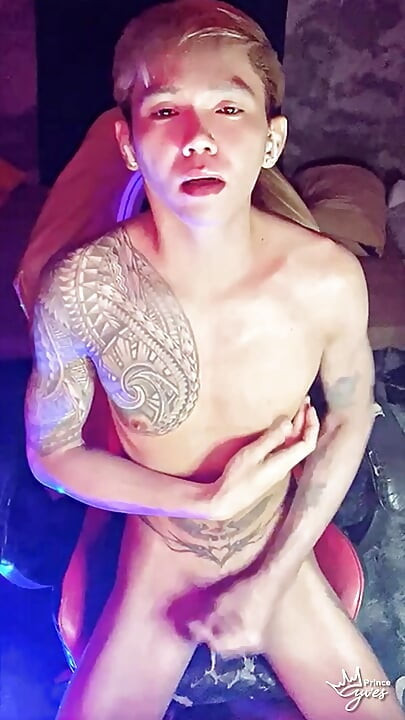 Asian Twink Webcam Show Excerpt