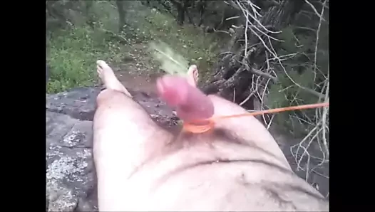 Bağladı ve çarptı