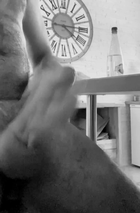 Handjob supported with a nice cumshot