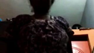 Pavitra eraparaju telugu aunty fingering